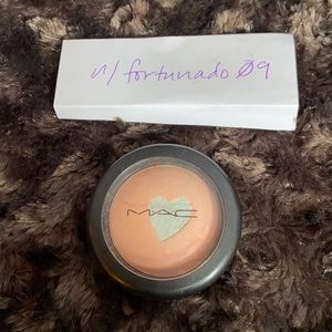 MAC Mineralize Blush in Miss Behave EUC